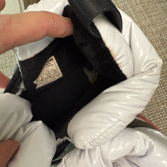 Sorel Kinetic Short Snow Boot Women’s 6.5 Black White Waterproof boots shoes - Picture 9 of 11